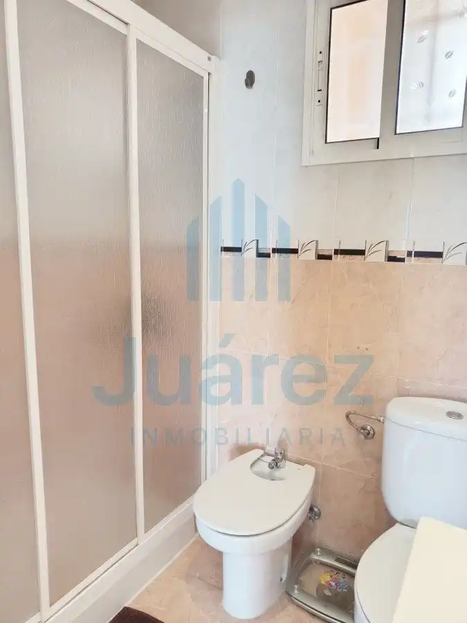 Badezimmer von Wohnung zur Miete in Alicante / Alacant mit Klimaanlage, Terrasse und Möbliert