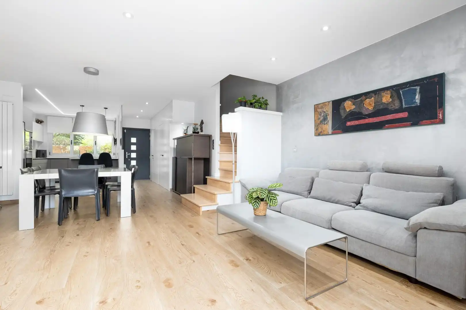 Sala d'estar de Casa adosada en venda en Sant Fost de Campsentelles amb Calefacció, Jardí privat i Terrassa