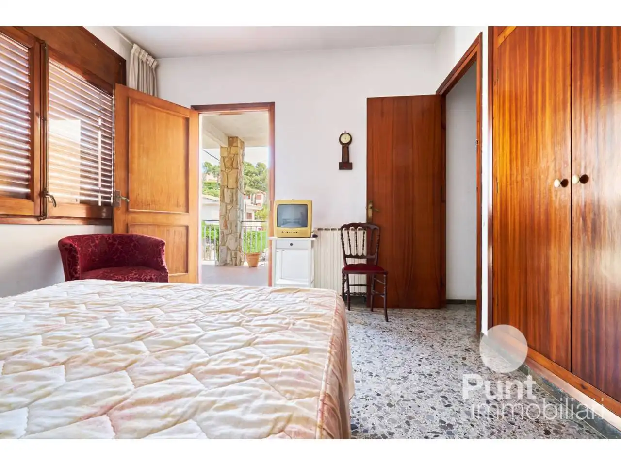 Dormitori de Casa o xalet en venda en Premià de Dalt amb Piscina