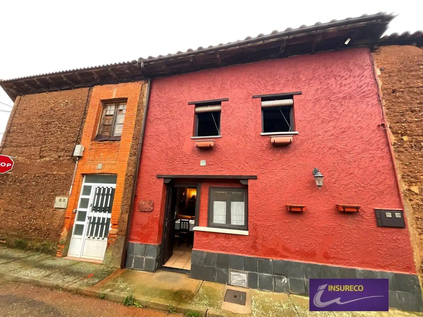 Vista exterior de Casa o xalet en venda en Bustillo del Páramo amb Calefacció i Moblat