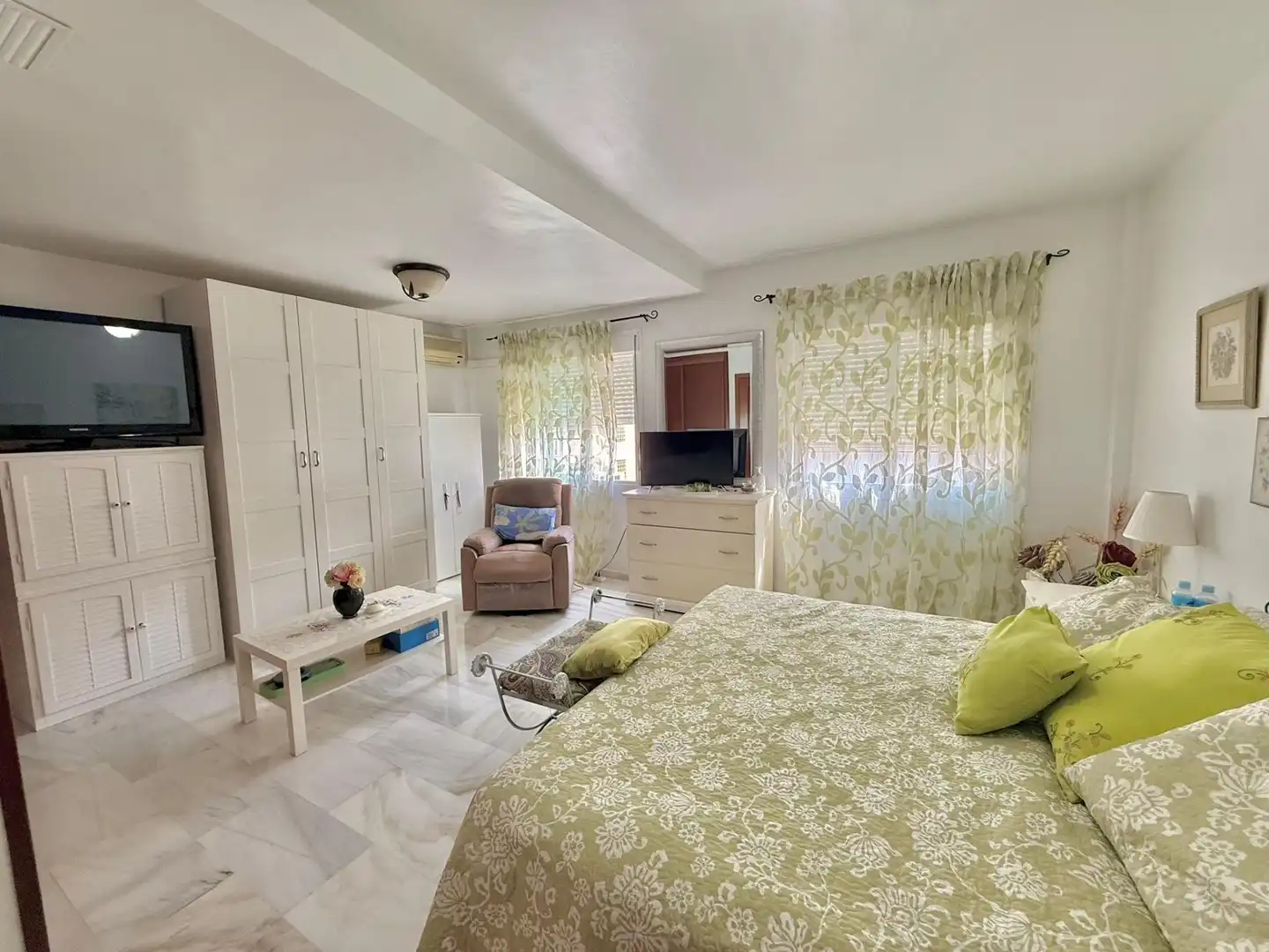 Terraced house with pool for sale in Torreblanca del Sol, imagen 14