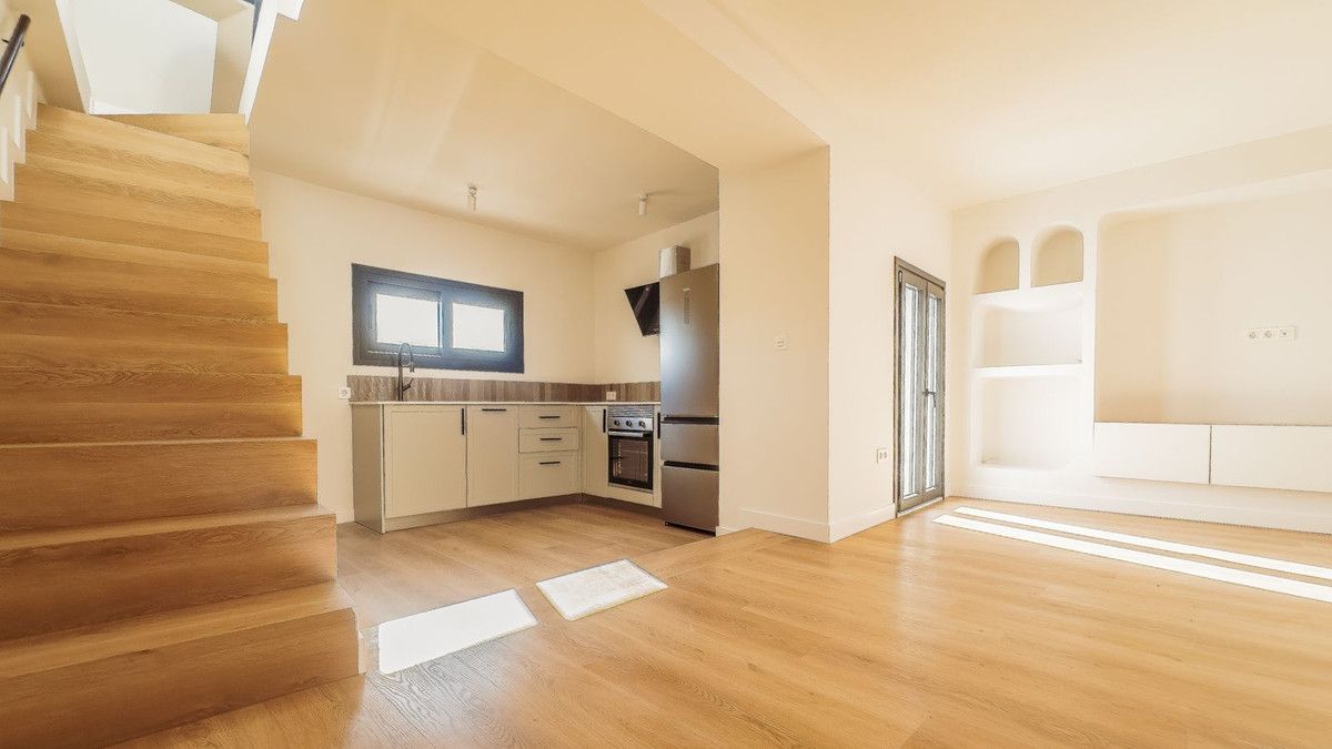 Single-family semi-detached for sale