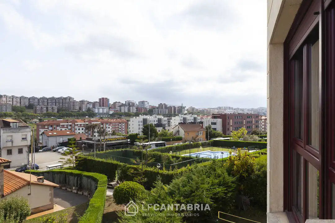 Piso con piscina en venta en Calle Clara Campoamor, imagen 9