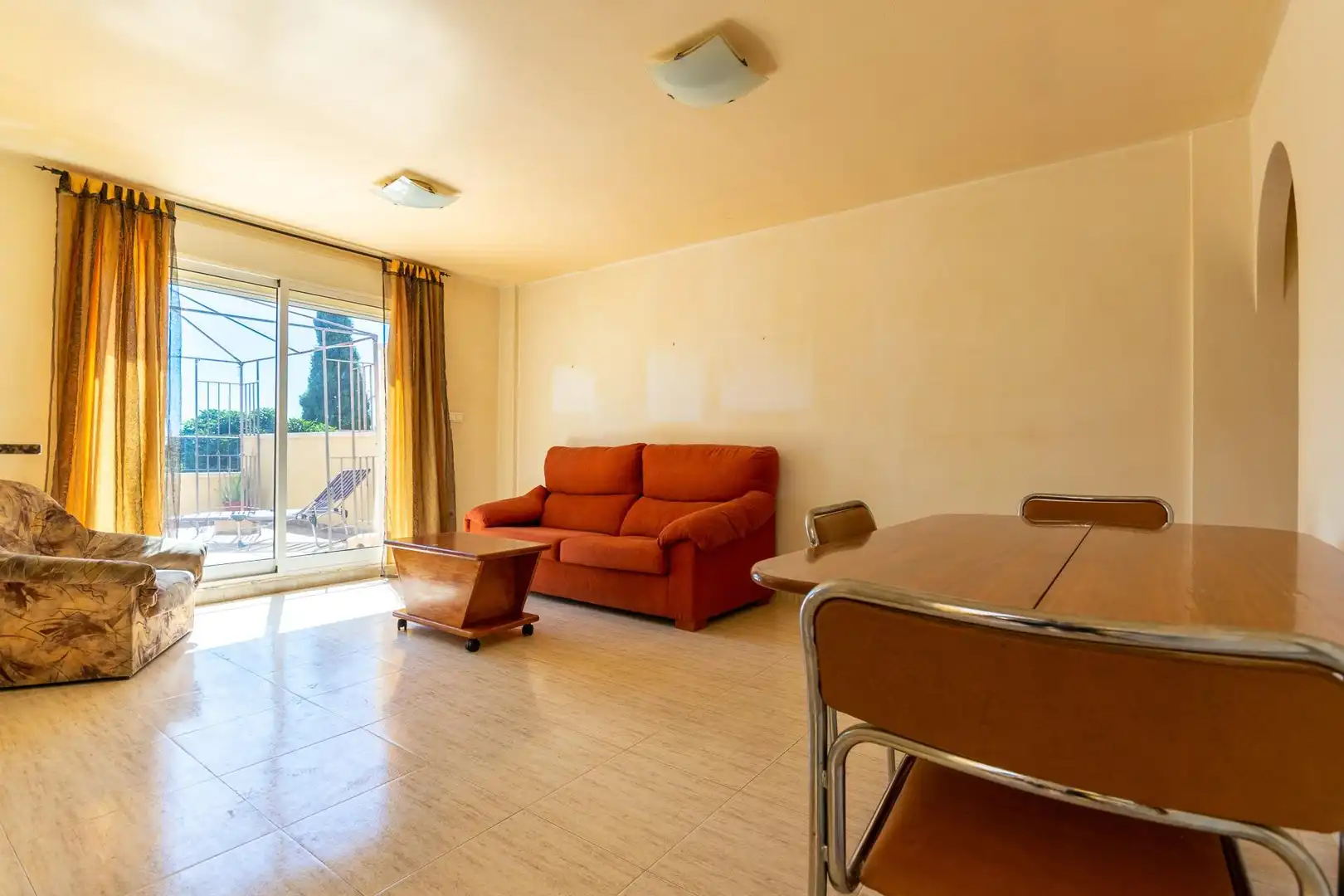 Wohnzimmer von Wohnungen zum Verkauf in Mutxamel mit Privatgarten, Terrasse und Gemeinschaftspool