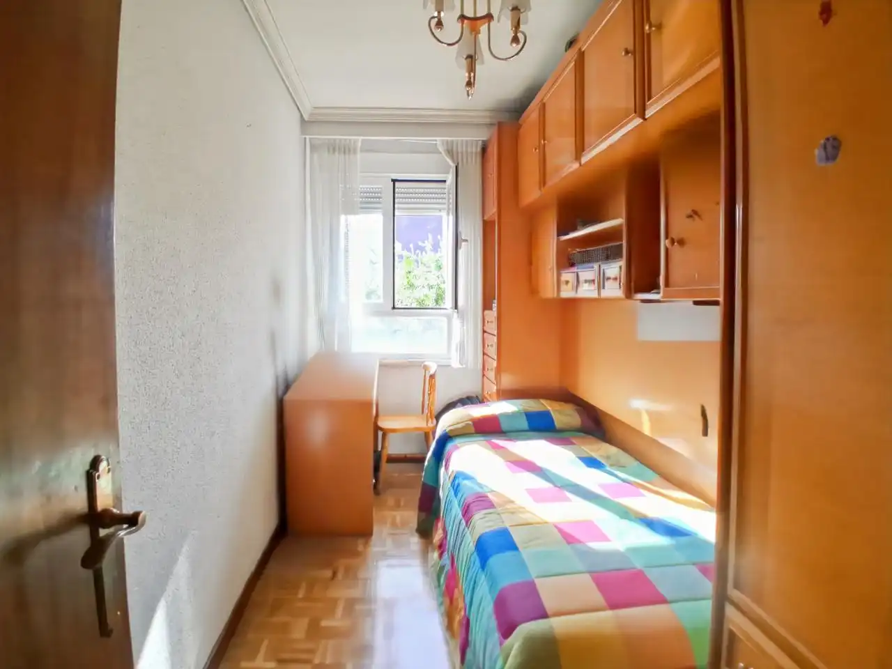 Dormitori de Pis en venda en Madrid amb Calefacció, Parquet i Terrassa