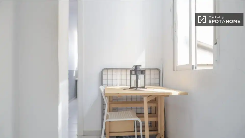 Habitación en Cortes - Huertas