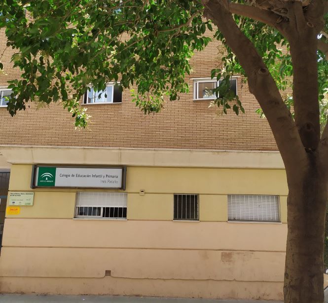 Vista exterior de Pis en venda en  Almería Capital