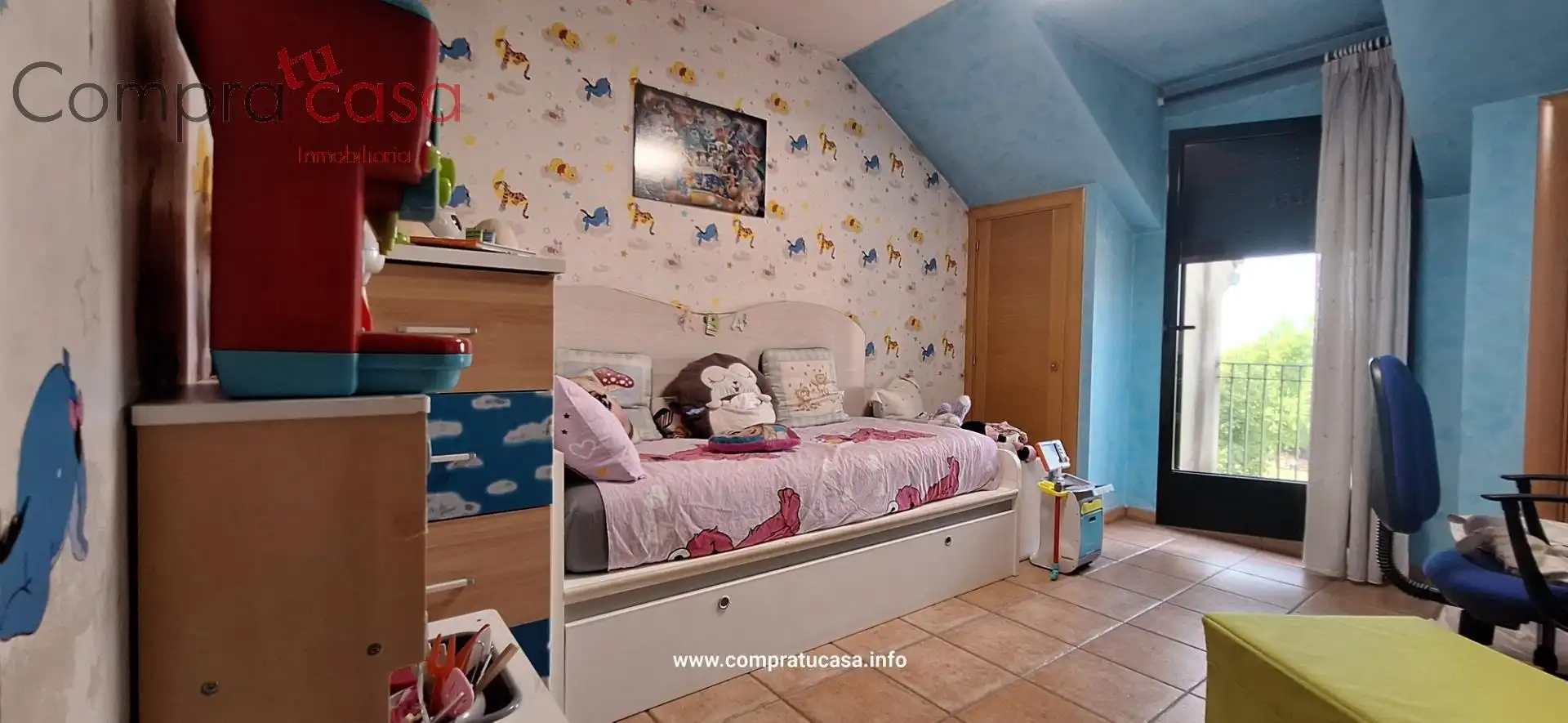 Habitación de Casa adosada en venta en Los Huertos, Segovia