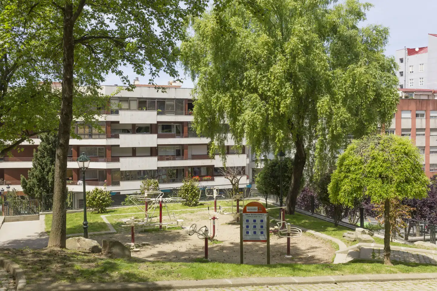 Vista exterior de Piso en venta en Vigo  con Amueblado, Horno y Lavadora