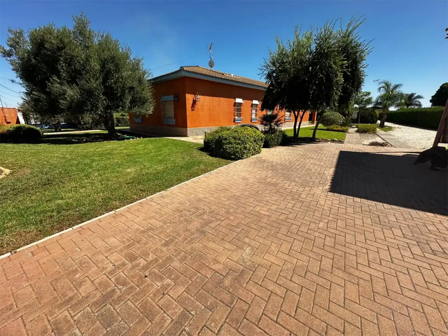 Vista exterior de Piso en venta en Sevilla con Aire acondicionado, Jardín privado y Trastero
