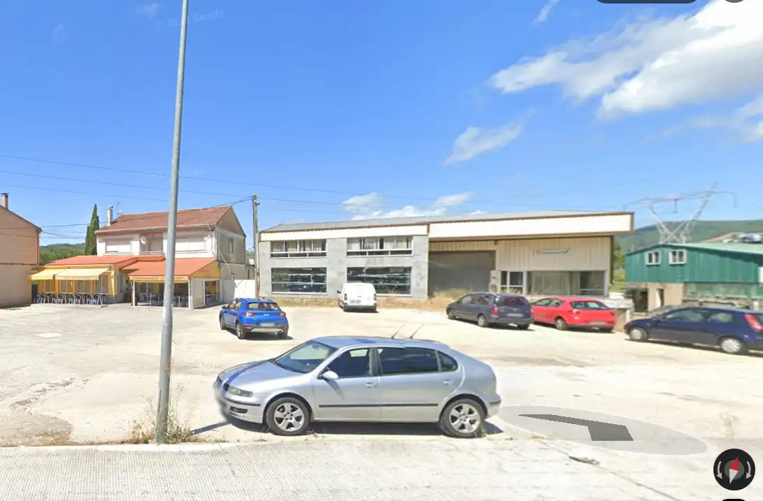 Vista exterior de Nave industrial de alquiler en Ribadavia