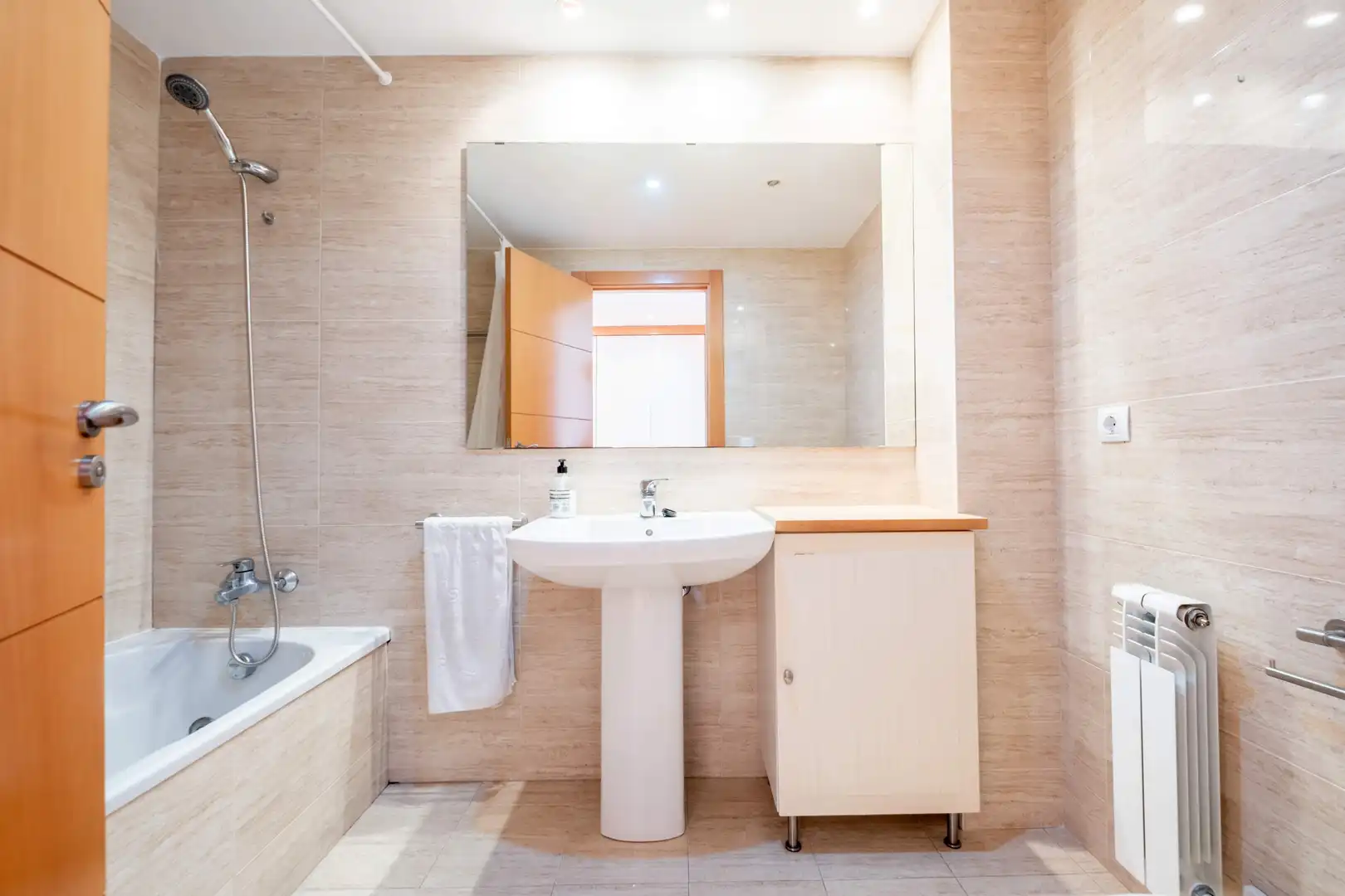 Piso en venta en Calle RAMIRO I, 46, Cuarte de Huerva