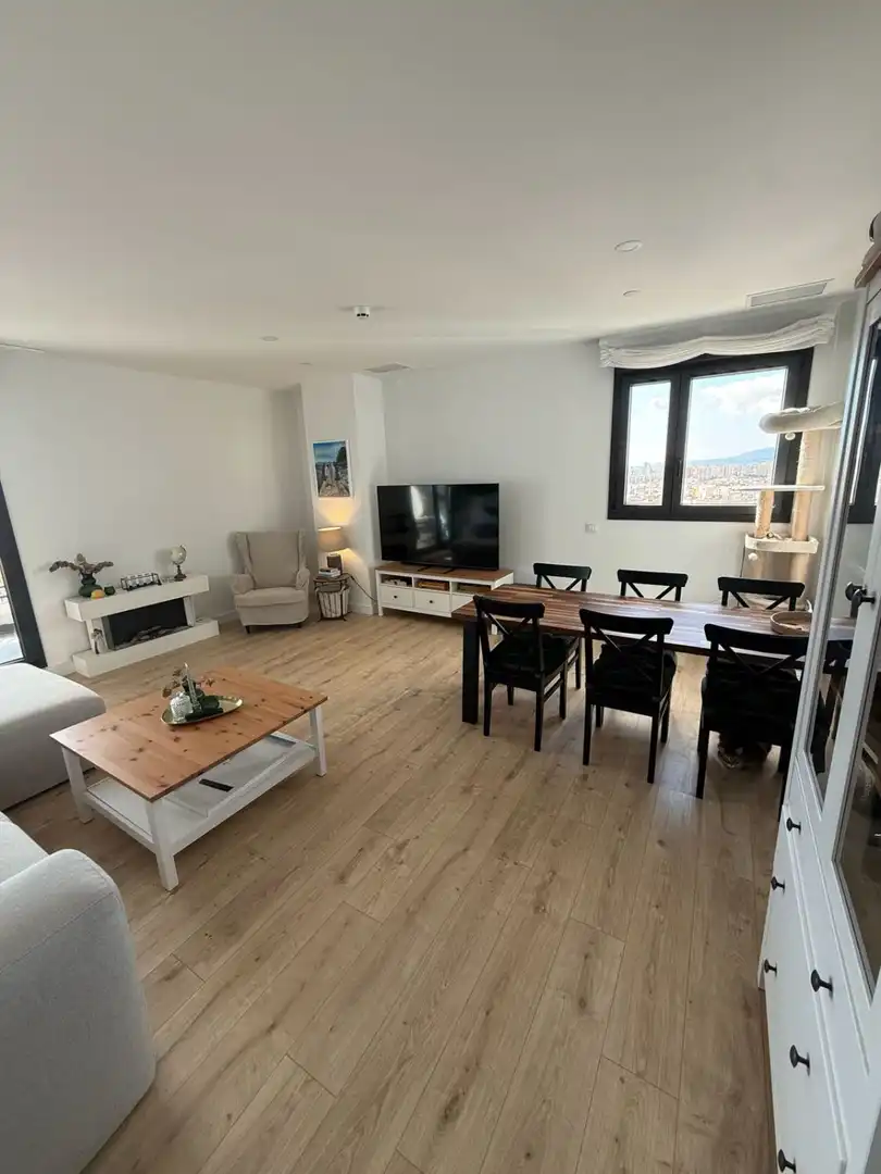 Wohnzimmer von Wohnung zur Miete in Málaga mit Klimaanlage, Heizung und Terrasse