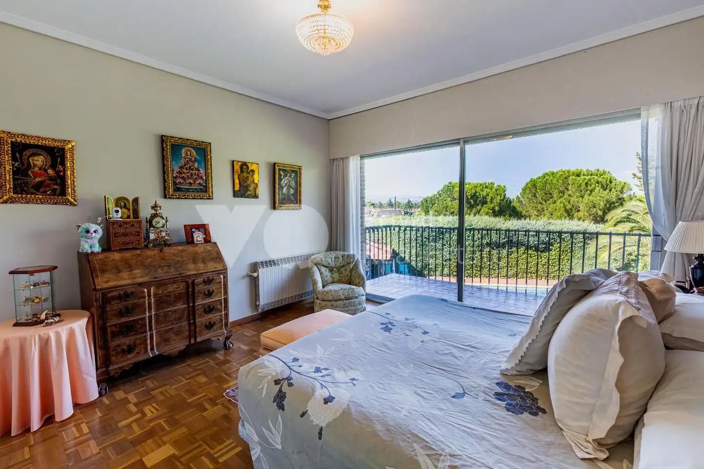 Bedroom of Houses for sale in Majadahonda  with Air Conditioner, Heating and Private garden