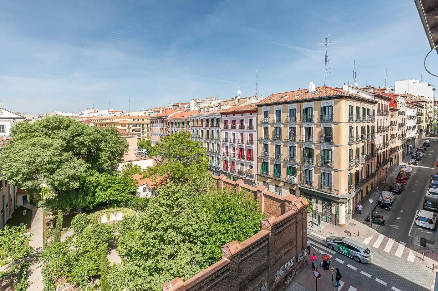 Exterior view of Flat for rent in Madrid  with Heating and Furnished