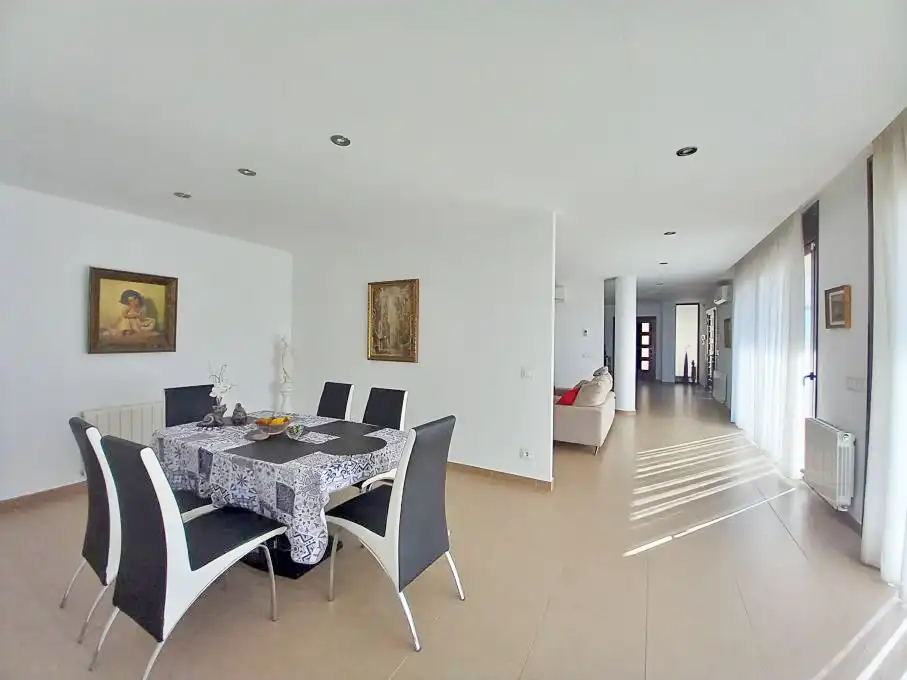 Chalet con piscina en venta en Carrer Xaloc, imagen 9
