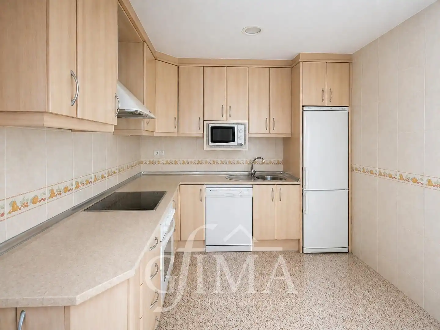 Kitchen of Flat for sale in Tomelloso  with Air Conditioner, Heating and Parquet flooring
