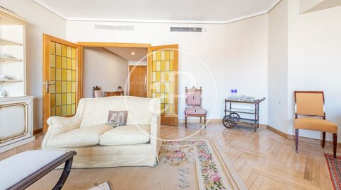 Foto 5 de Piso en venta en P.º del Gral. Martínez Campos, Almagro, Madrid Capital