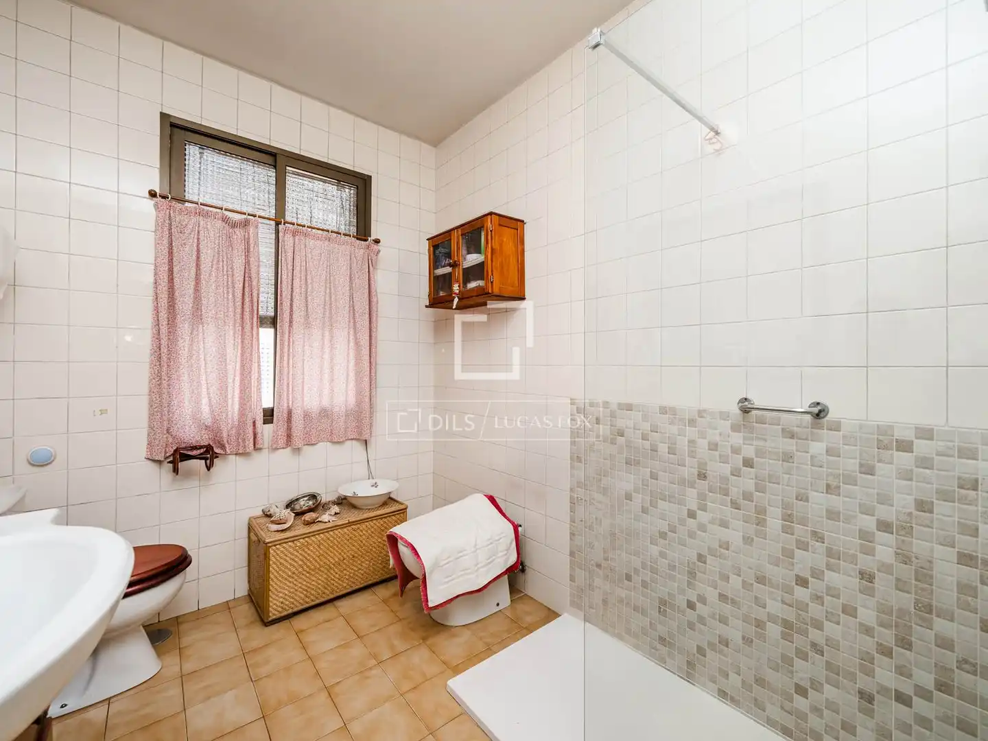 Baño de Piso en venta en Madrid con Aire acondicionado, Calefacción y Terraza