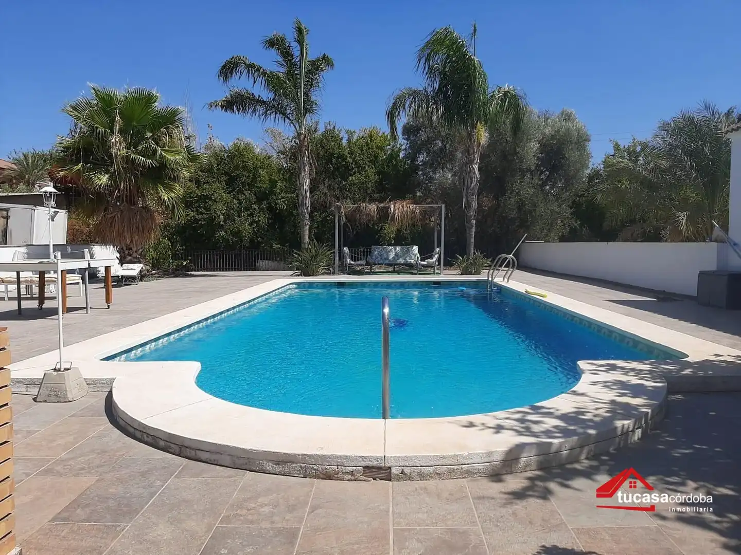 Maison rustique avec piscine à vendre à Periurbano Este - Campiña