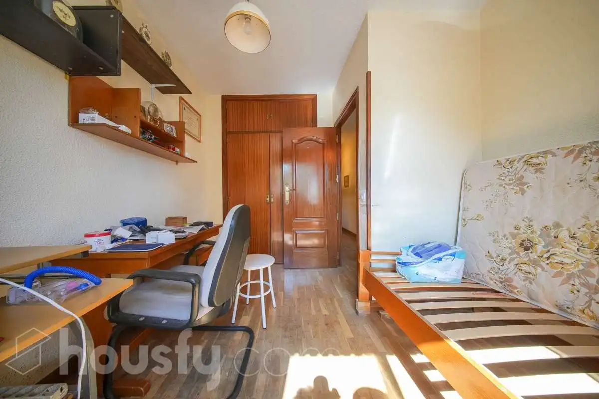 Habitación de Piso en venta en Madrid con Aire acondicionado, Calefacción y Jardín privado