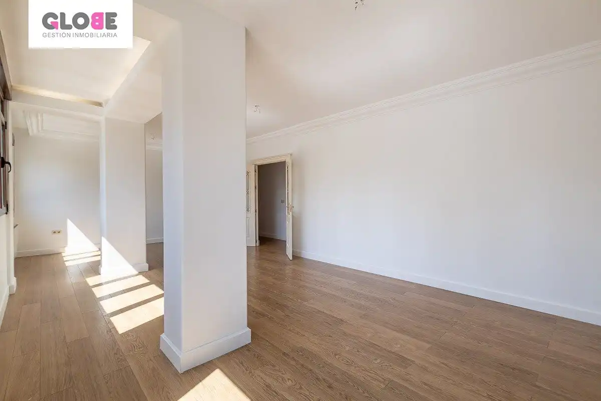 Piso con terraza en venta en Centro, imagen 3