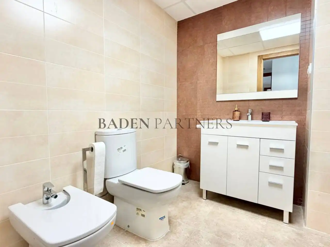 Bathroom of Flat for rent in Benicarló  with Air Conditioner, Furnished and Balcony