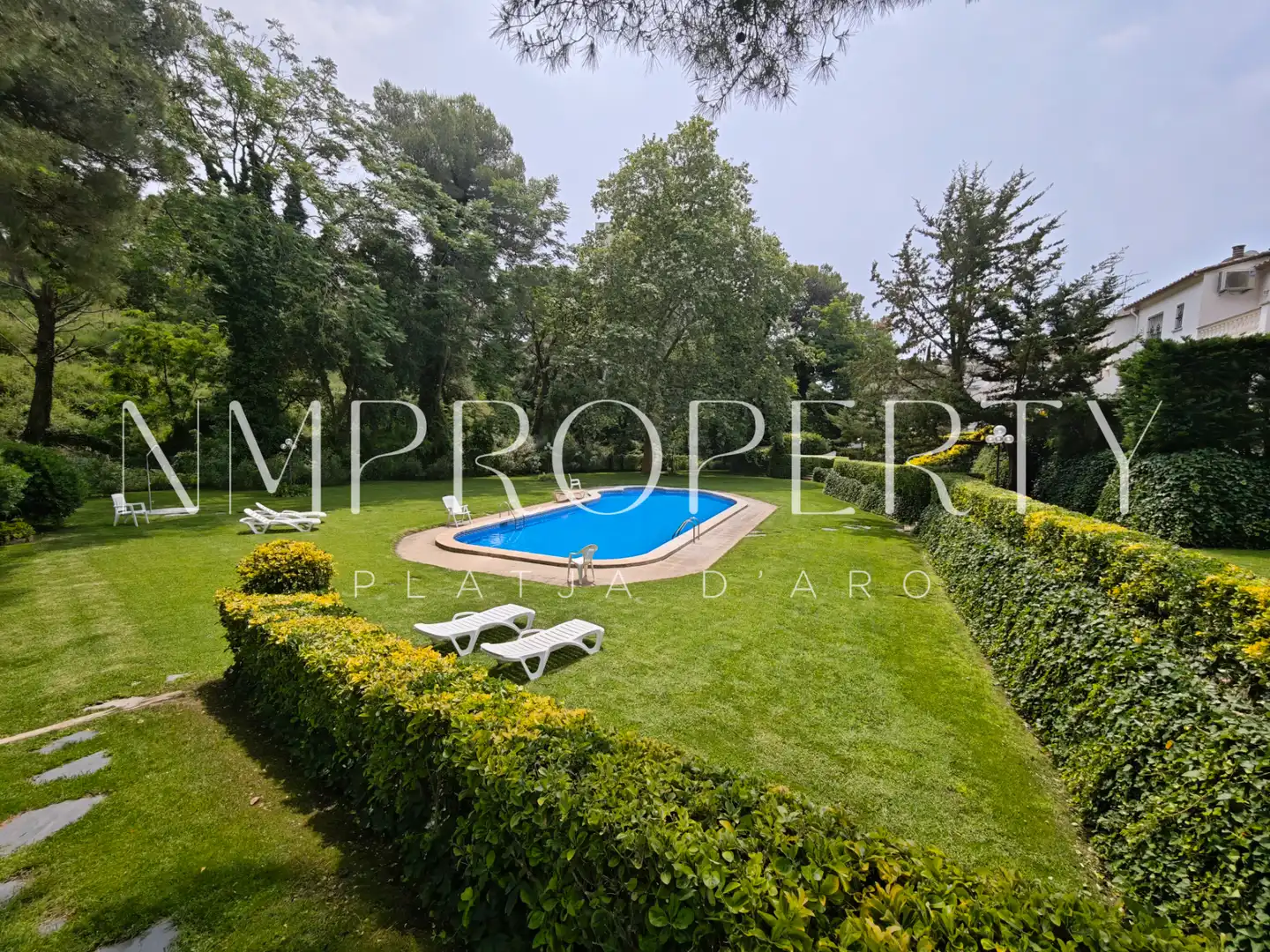 Garten von Einfamilien-Reihenhaus zum Verkauf in Castell d'Aro, Platja d'Aro i s'Agaró mit Heizung, Privatgarten und Parkett