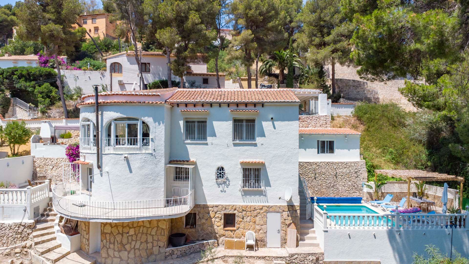 Vista exterior de Casa o xalet en venda en Benissa amb Piscina
