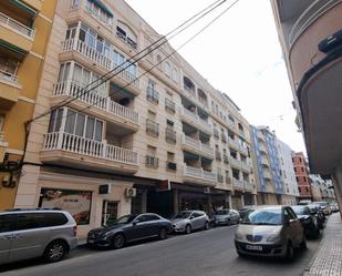 Vista exterior de Estudi en venda en Torrevieja amb Aire condicionat, Terrassa i Balcó