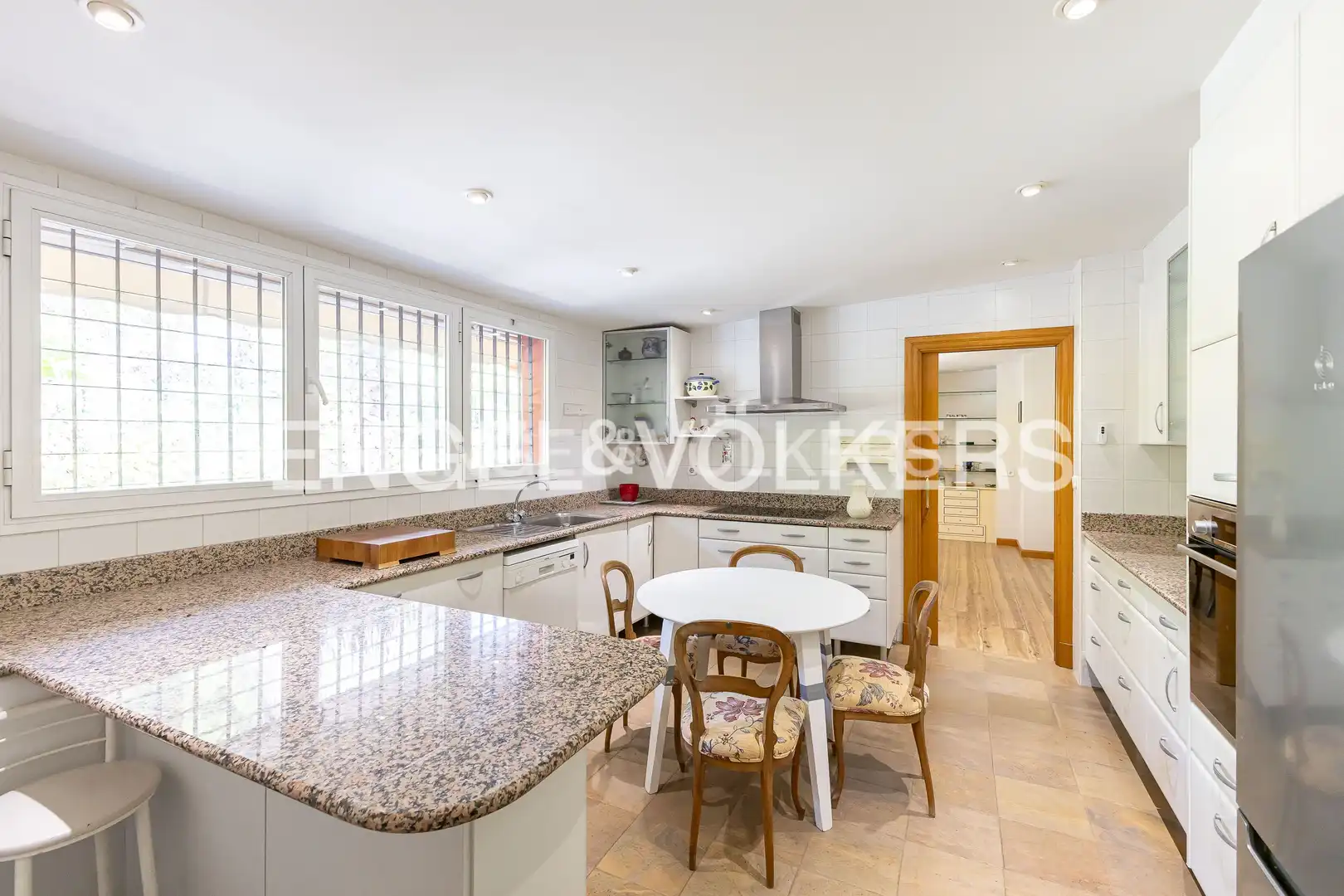 Kitchen of Houses for sale in Majadahonda  with Air Conditioner, Heating and Private garden