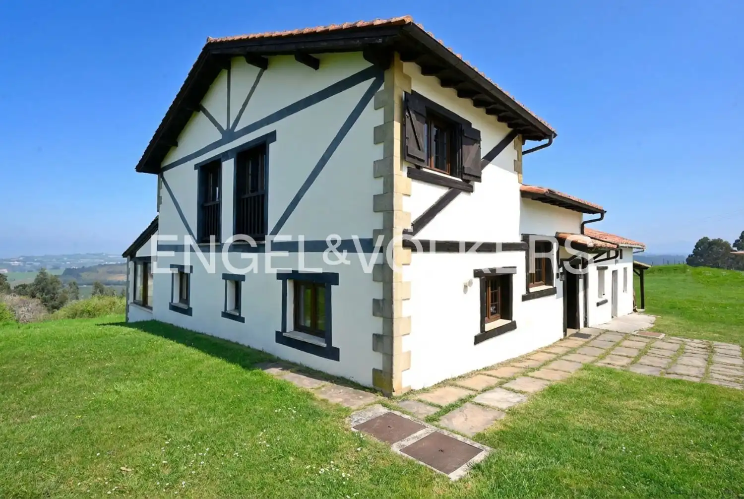 Außenansicht von Country house zum Verkauf in San Vicente de la Barquera mit Heizung und Privatgarten