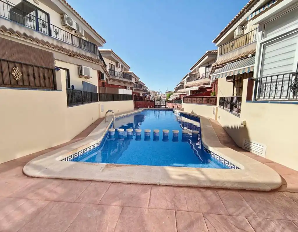 Maison mitoyenne à vendre à Avenida Tirso de Molina 99, imagen 3