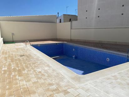 Swimming pool of Flat for sale in Miguelturra