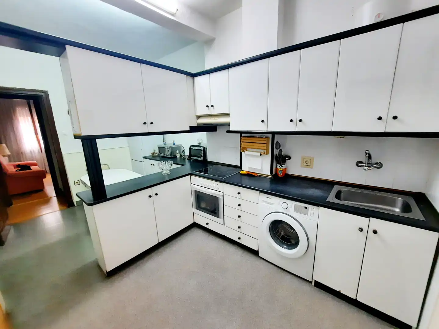 Flat with balcony for sale in Lasesarre, imagen 6