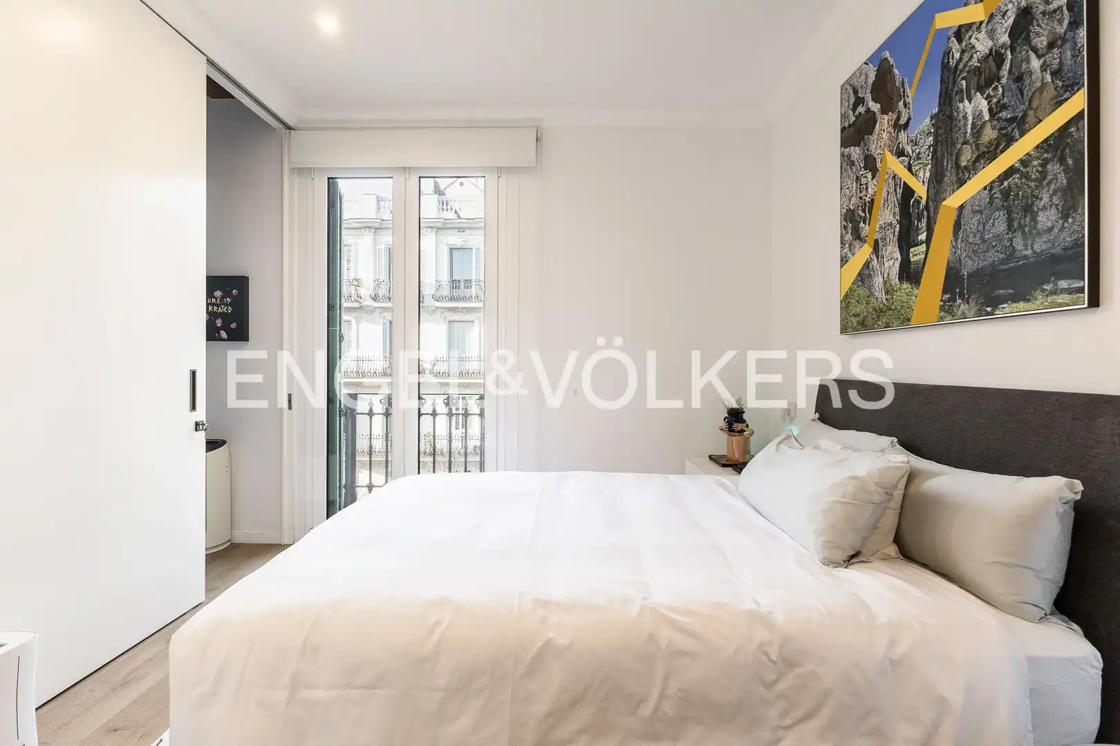 Bedroom of Flat for sale in Barcelona  with Air Conditioner, Heating and Balcony