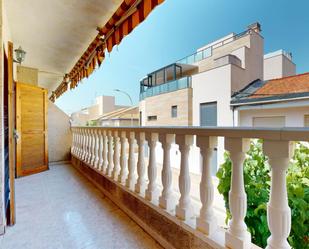 Vista exterior de Apartament en venda en Pilar de la Horadada amb Terrassa, Traster i Balcó