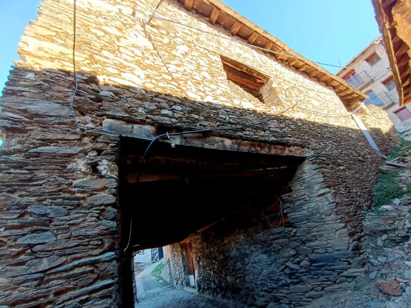 Vista exterior de Residencial en venta en Rialp