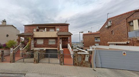 Foto 2 de Casa adosada en venta en Burgos, 82, Sant Vicenç Dels Horts, Barcelona