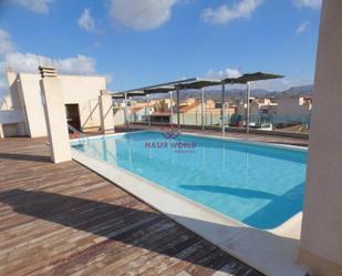 Piscina de Apartament de lloguer en Mazarrón amb Terrassa i Piscina comunitària