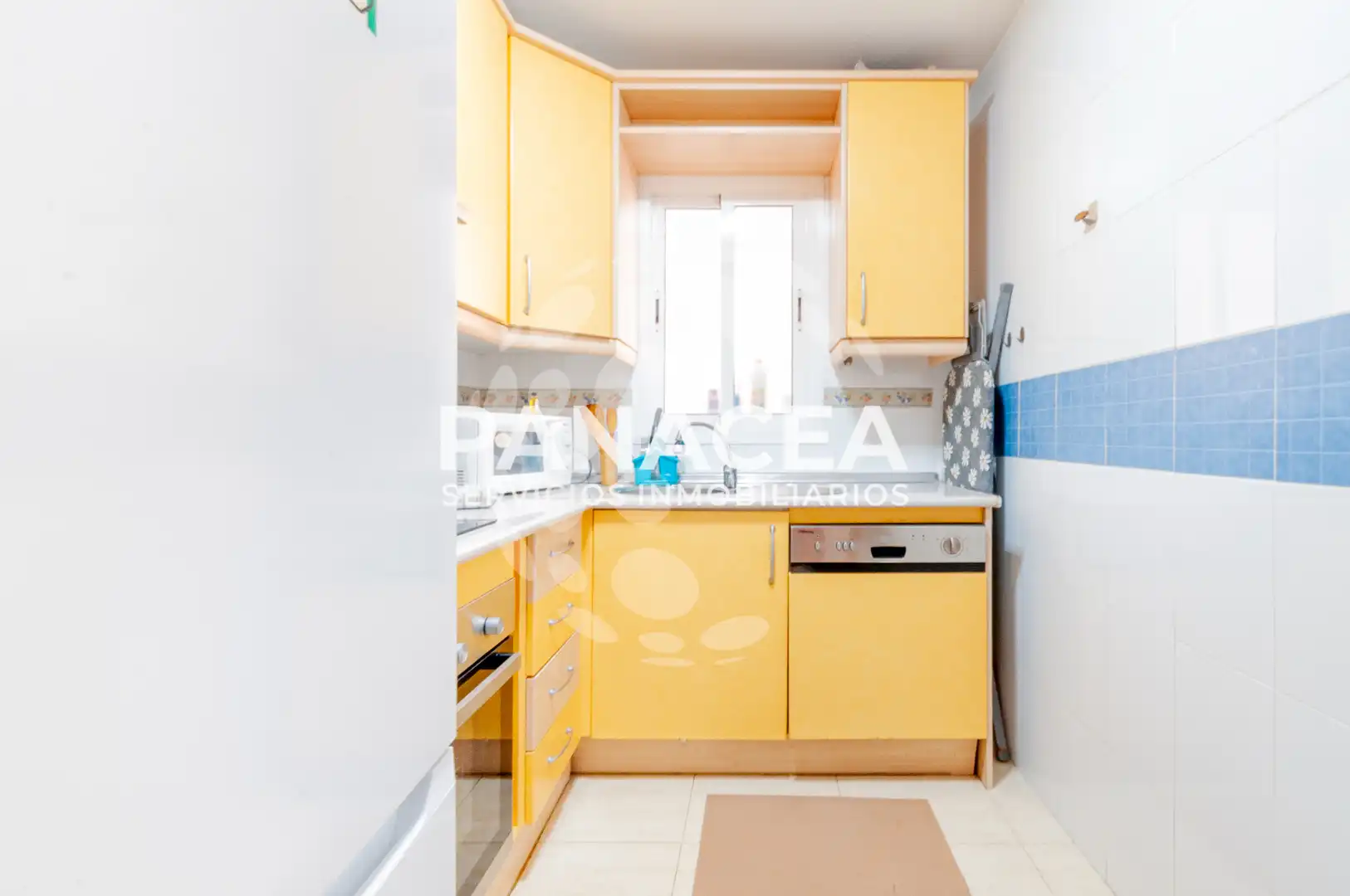 Kitchen of Flat for sale in Roquetas de Mar  with Terrace, Furnished and Oven