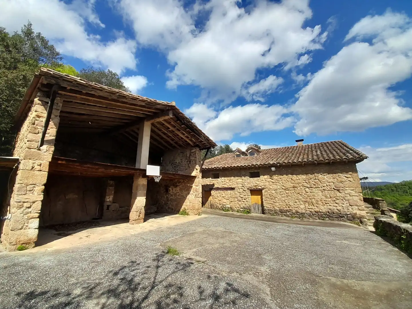 Vista exterior de Finca rústica en venta en La Vall de Bianya con Calefacción, Terraza y Trastero