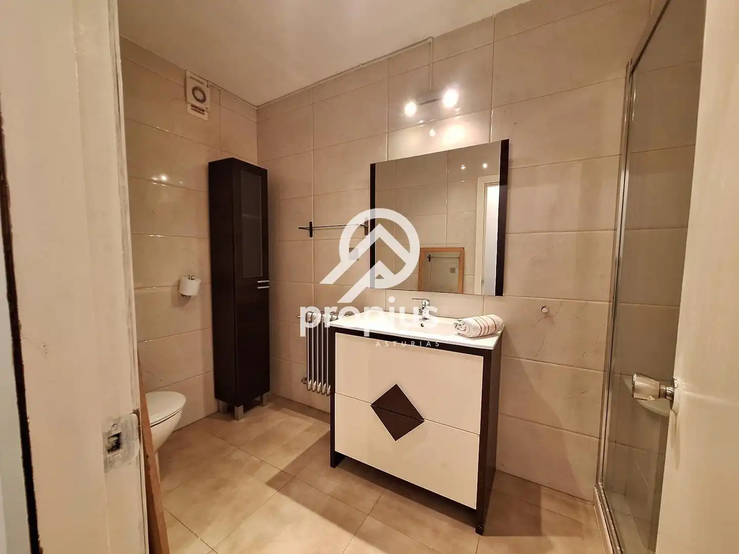 Bathroom of Flat for sale in Piloña  with Heating and Furnished