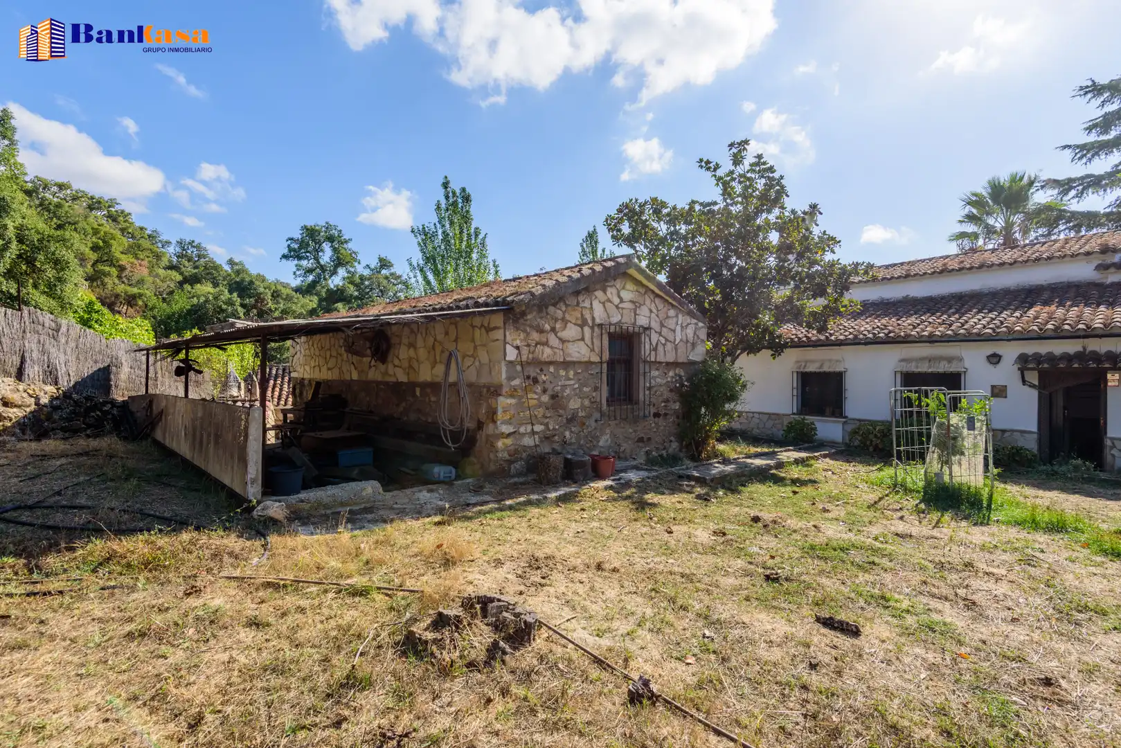 Casa o xalet en venda en Cortes de la Frontera amb Calefacció, Jardí privat i Moblat