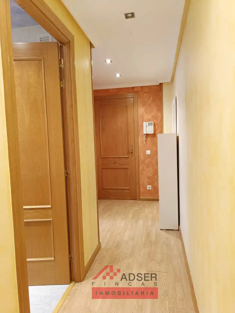 Flat for rent in  Logroño  with Heating, Private garden and Parquet flooring