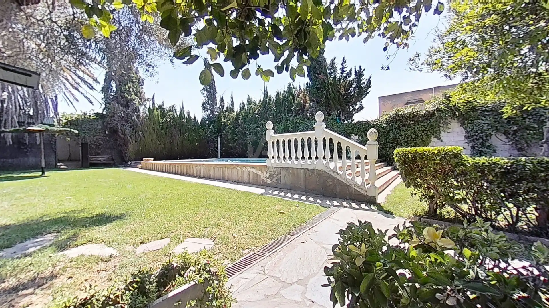 Jardí de Casa o xalet en venda en Dos Hermanas amb Aire condicionat, Calefacció i Piscina