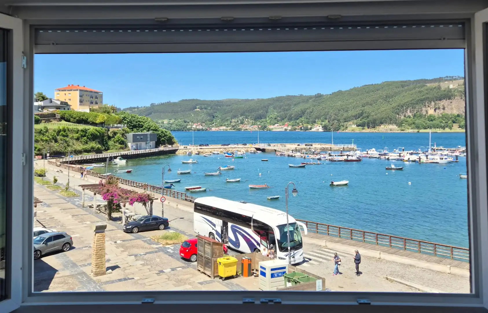 Vista exterior de Apartament de lloguer en Mugardos amb Moblat, Forn i Rentadora