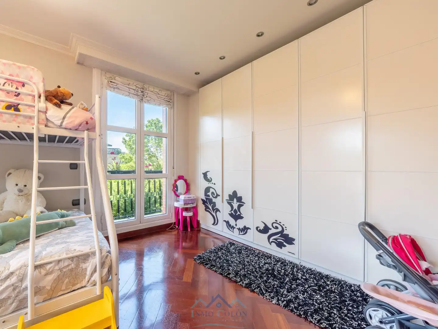 Habitación de Dúplex en venta en Irun  con Calefacción, Terraza y Balcón