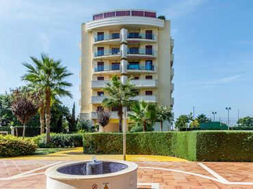 Apartamento con piscina en alquiler en N/A 9