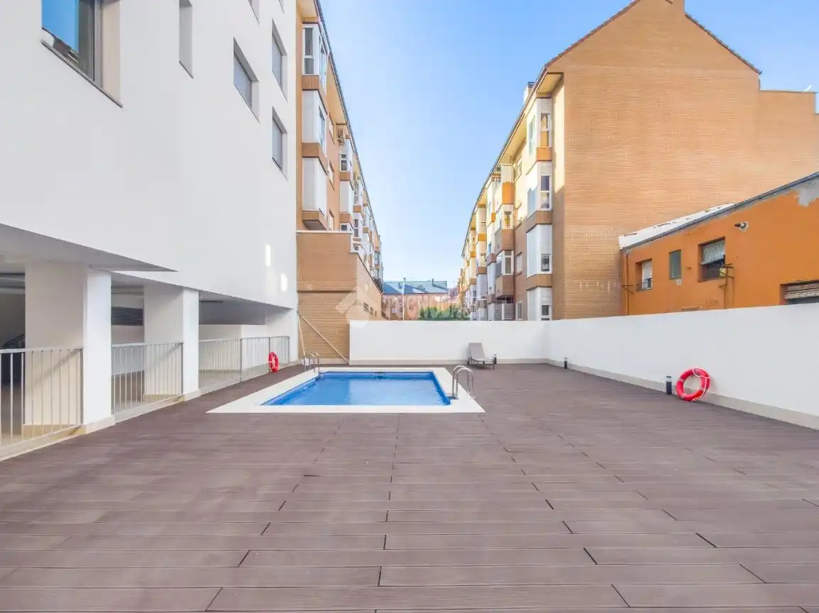 Schwimmbecken von Wohnung zum Verkauf in Madrid mit Heizung, Abstellraum und Gemeinschaftspool